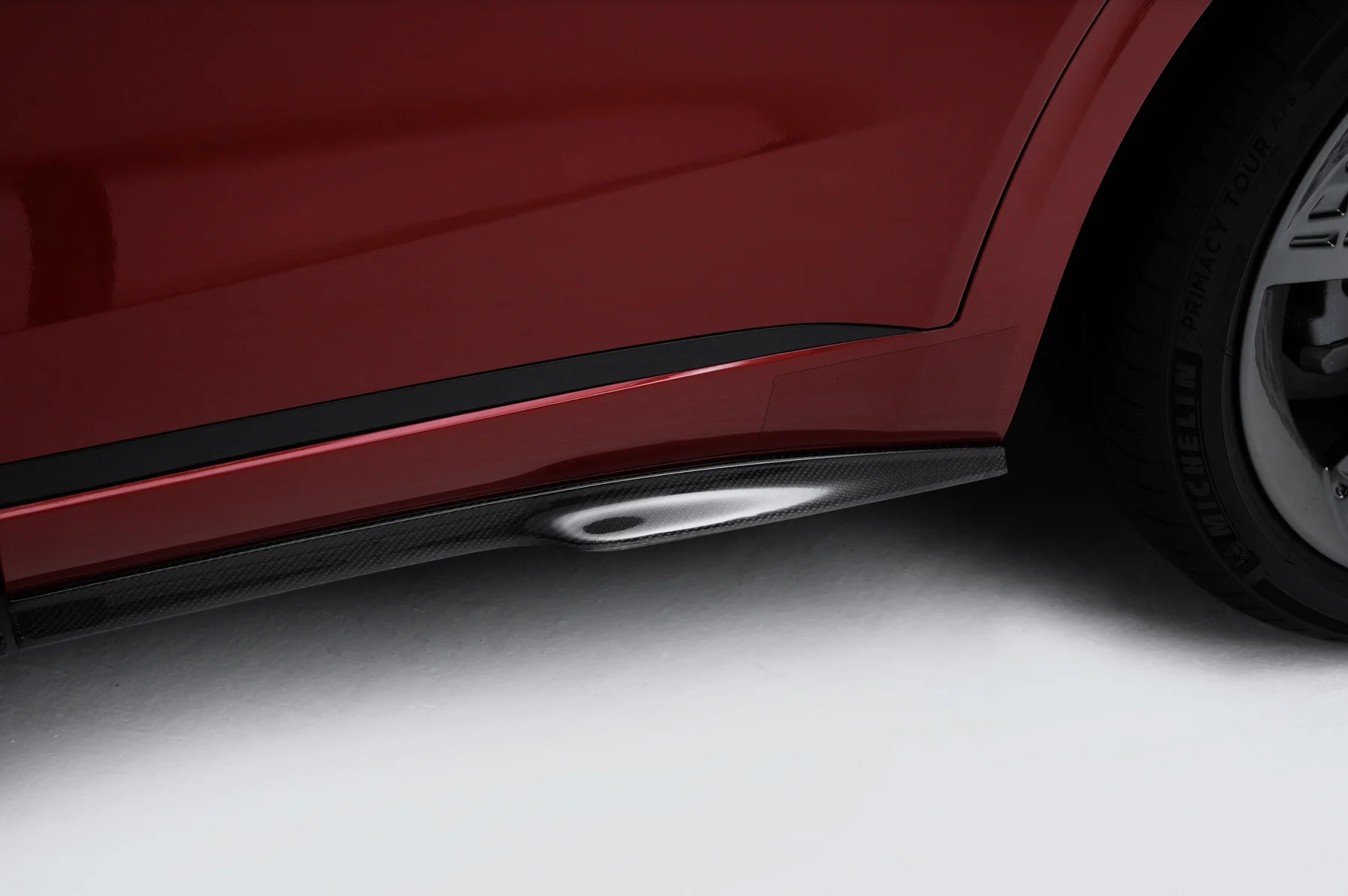 GENESIS GV70 ADRO CARBON FIBER SIDE SKIRT