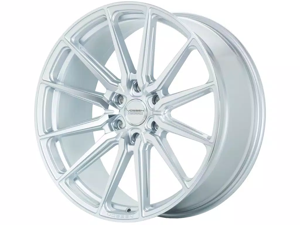 HF65-2G32-1 22″ x 12″ Silver Alloy Wheel with Polished Spoke Faces | 6X139.7 PCD | ET-44 Offset | 106.1 CB | Vossen
