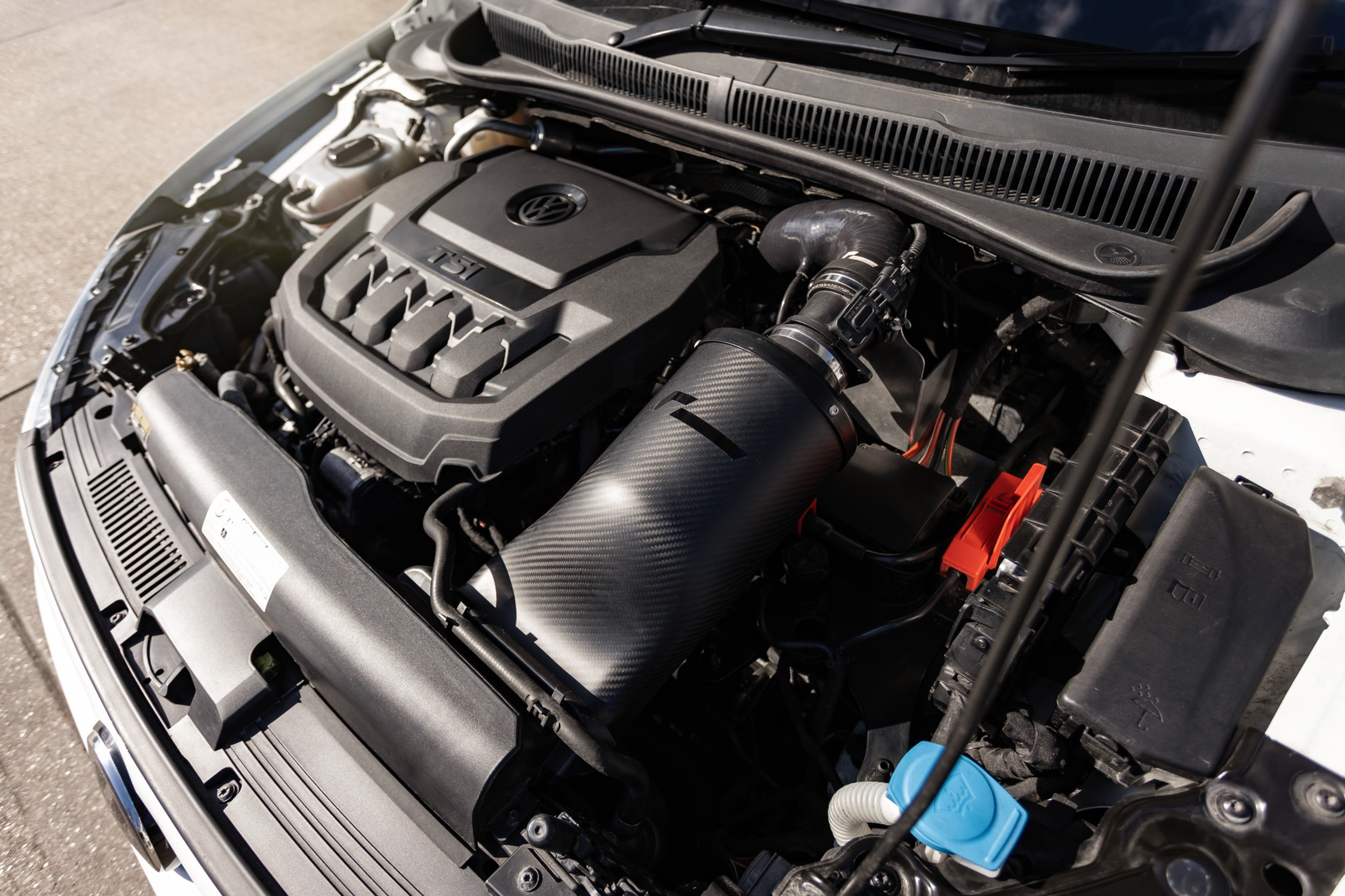 Intake System / Polo GTI (AW) / Gloss Carbon / Foam Filter - RacingLine official product photo 1